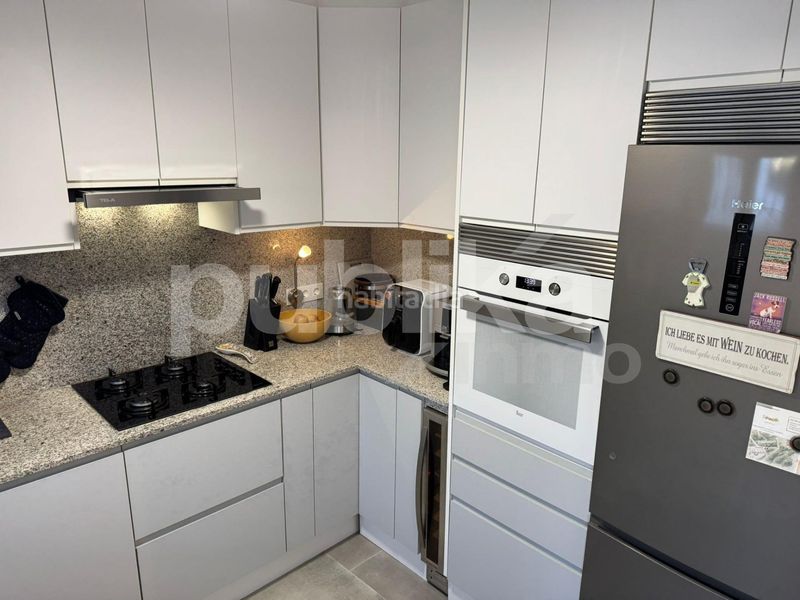 Foto 3dc78513-3c8a-4870-a695-d438fab7da7c. Casa adossada amb piscina a Torreblanca Torrevieja