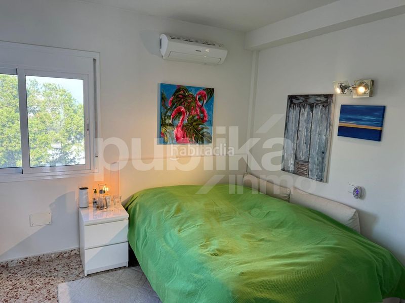 Foto 4bcb597d-d56c-482e-9507-9b373ed623f6. Casa adossada amb piscina a Torreblanca Torrevieja