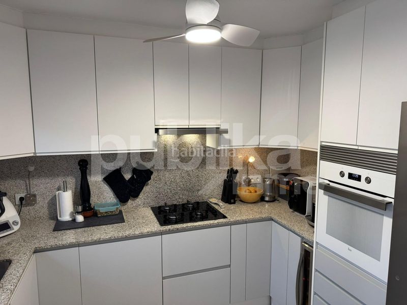 Foto 833cd735-0c0d-41ef-a116-0f5ae6cfc042. Casa adossada amb piscina a Torreblanca Torrevieja