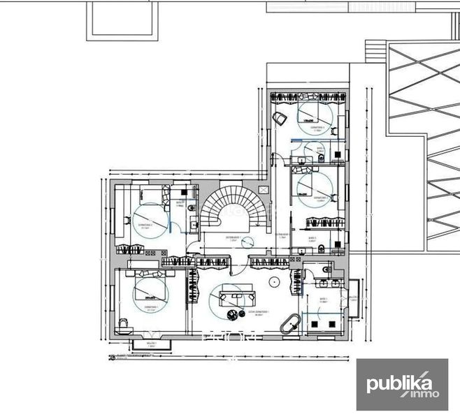 Foto 10d8893e-a23c-4d74-8bb9-4b38e11acfa2. Xalet amb aparcament piscina a Gènova Palma de Mallorca