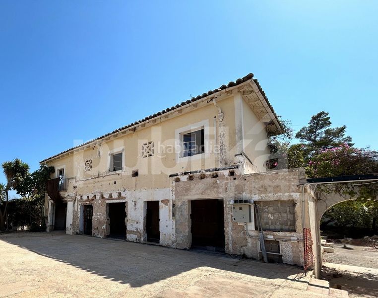 Foto c7719394-e0b2-4796-9983-85cb1db46ba1. Xalet amb aparcament piscina a Gènova Palma de Mallorca