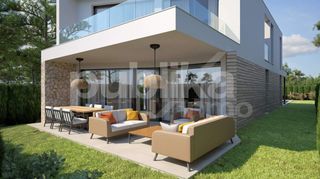 House  Carrer pol.lentia, de