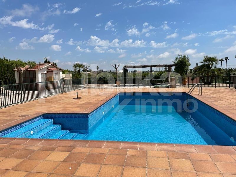 Foto 65b954ee-e695-4834-a9d4-9d3e543ce019. Xalet amb calefacció aparcament piscina a Alzabares Elche / Elx