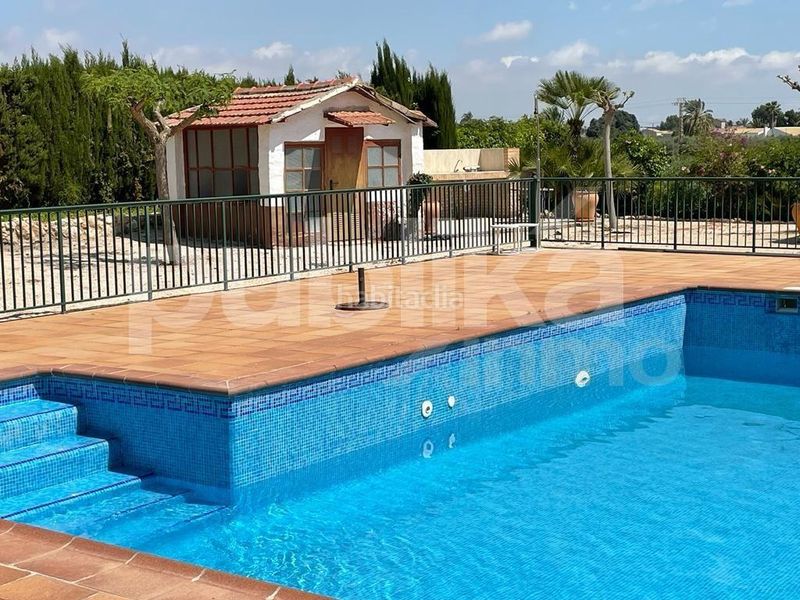 Foto d9c11a79-b2b2-4030-ada6-c1bb133b024d. Xalet amb calefacció aparcament piscina a Alzabares Elche / Elx