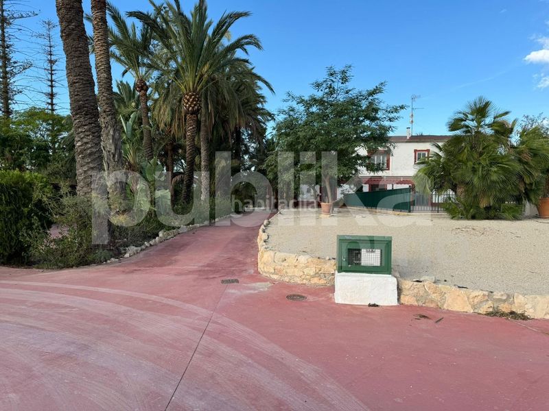 Foto fea69eec-741d-423f-bdbb-15a56d5fc9ec. Xalet amb calefacció aparcament piscina a Alzabares Elche / Elx