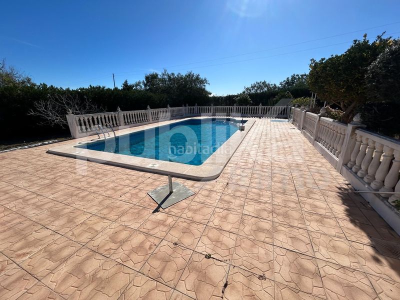 Foto b1a45698-2c37-42df-8e6e-384645b3b972. Masia a altet 1196 a Los Arenales del Sol Elche / Elx