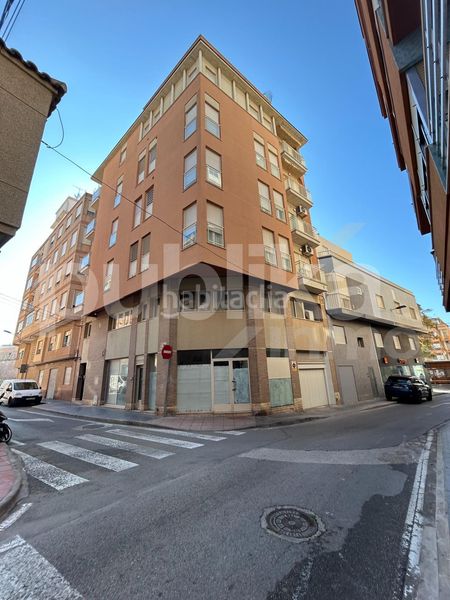 Foto 11a911fd-6651-4cd0-a904-79508d124bd1. Aparcament cotxe a calle deán llopez 2 a Centro Santa Pola