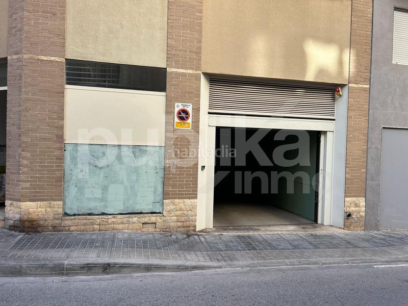 Foto 43384adf-1a51-40d5-a435-095822cd4cd8. Aparcament cotxe a calle deán llopez 2 a Centro Santa Pola