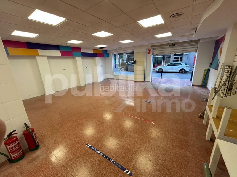 Foto b106406e-ba8a-4ed8-81f0-5f18db34cfe1. Local comercial a calle elche 49 a Centro Santa Pola