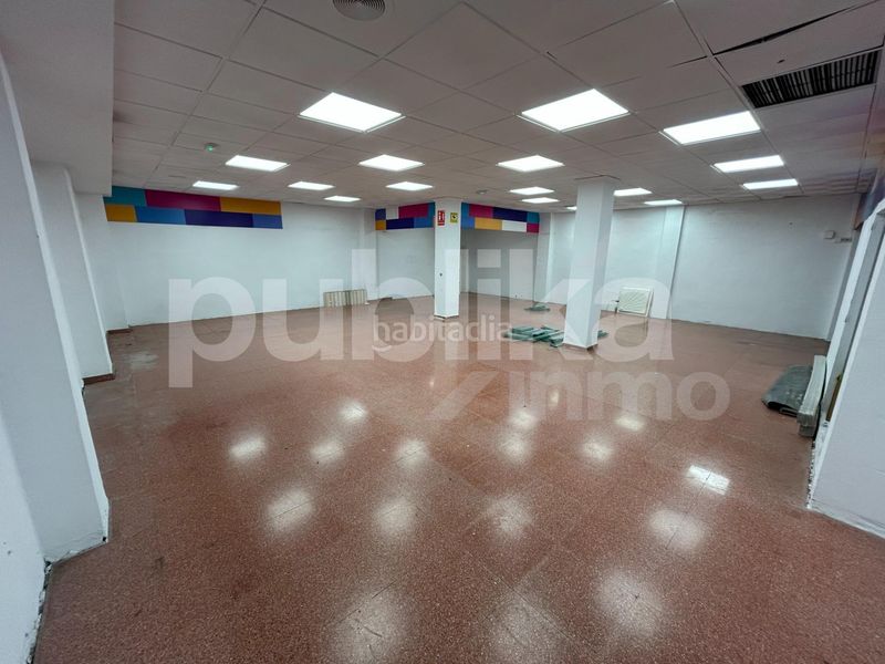 Foto d6cd5697-ff6f-4602-b586-0d5d25bdb6b2. Local comercial a calle elche 49 a Centro Santa Pola
