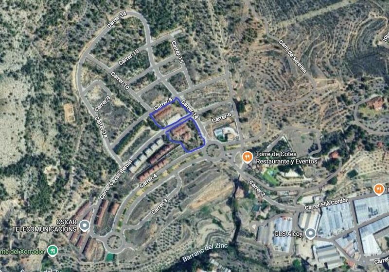 Foto b8ca8d0a-2c0e-48b3-a8b5-33042351d649. Edificio in Zona Nord Alcoi