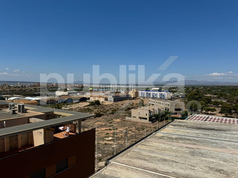 Foto e22f7298-2fc3-4ad4-8c4b-b433405594ea. Àtic a lerida 6 a Noroeste Santa Pola