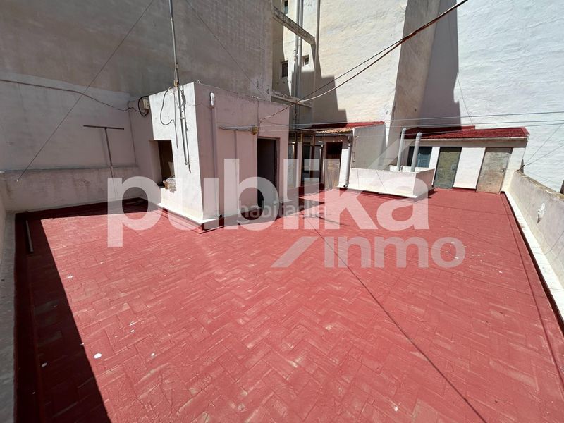 Foto 82514f22-a4e3-40ff-af2c-81bbb63ae574. Edificio en calle de san antonio 63 edificio de 3 alturas más terraza en venta en Santa Pola