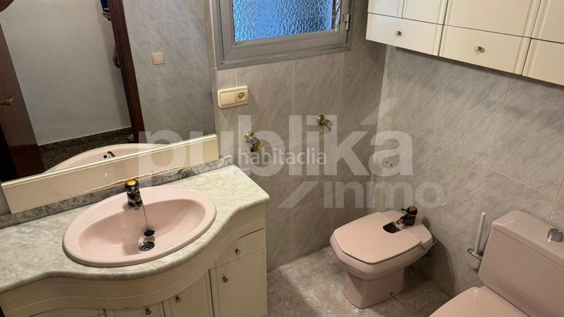 Foto adcf34eb-fc85-4465-b510-c1c3b8b9f35b. Pis amb aparcament a Xixona