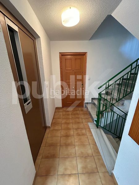 Foto da773e61-22f5-45ff-a236-5f275fd294d1. Pis a Centro Santa Pola