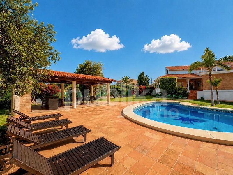 Foto 510b34ac-c602-4eda-a4bd-0e138a574a3e. Casa amb calefacció aparcament piscina a Villamontes-Boqueres Sant Vicent del Raspeig