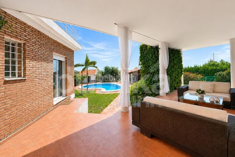 Foto c8f6b879-27f3-41a5-9a58-3a0ade45082c. Casa amb calefacció aparcament piscina a Villamontes-Boqueres Sant Vicent del Raspeig