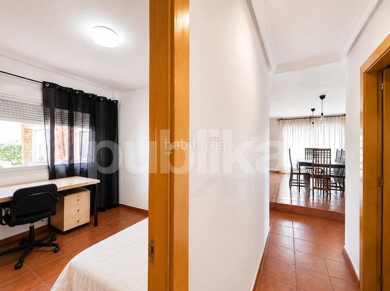 Foto e942a0c9-2682-4c0b-bbdc-3436822218ca. Casa amb calefacció aparcament piscina a Villamontes-Boqueres Sant Vicent del Raspeig