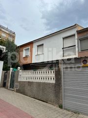 Casa a Calle maestro alfonsea 32. Vivienda individual en venta