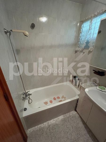 Foto 3a88d40b-5aba-411c-bfec-41a1cc0e7a07. Pis a Centro Santa Pola