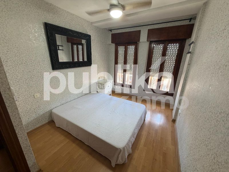 Foto 0841e3cf-33e9-43f4-8e72-d192d7b4c6ab. Tríplex a avenida zaragoza 10 a Gran Playa Santa Pola