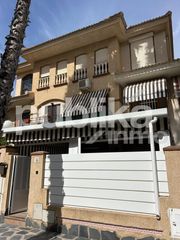 Triplex in Avenida zaragoza 10. Triplex en venta, en zona gran playa
