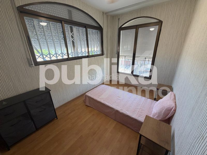 Foto d0cf95c7-7dc5-4d39-804b-c564c56da776. Tríplex a avenida zaragoza 10 a Gran Playa Santa Pola