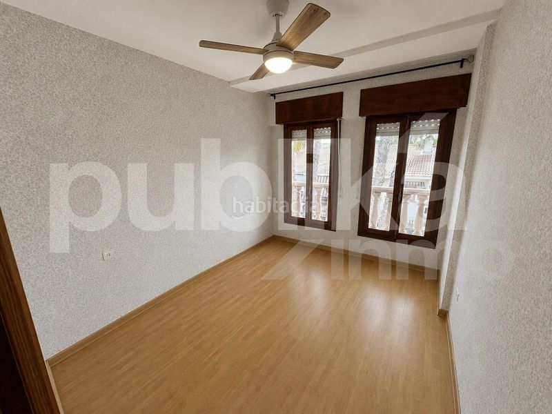 Foto e7d2be88-4f86-4294-843e-d7c0ba7cc367. Tríplex a avenida zaragoza 10 a Gran Playa Santa Pola