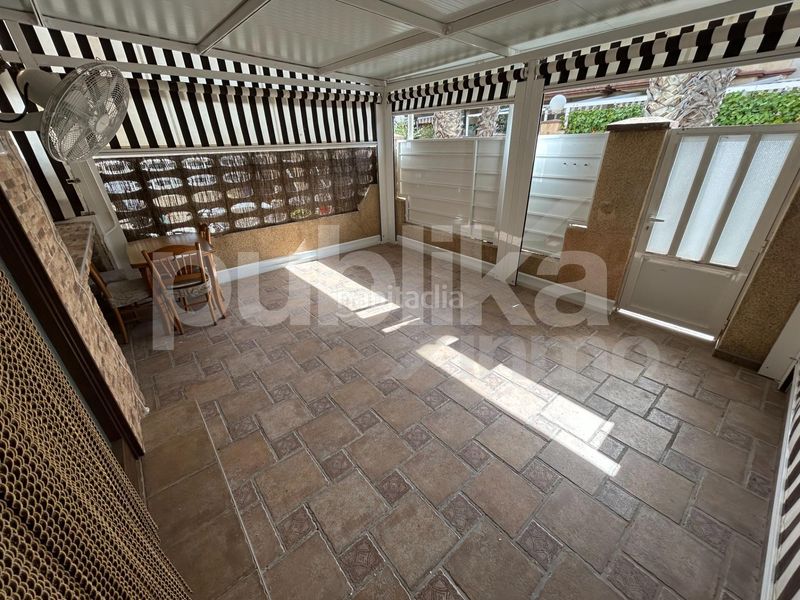 Foto f462dd54-b9b6-4b1e-b1b3-f0cc40fe3c18. Tríplex a avenida zaragoza 10 a Gran Playa Santa Pola