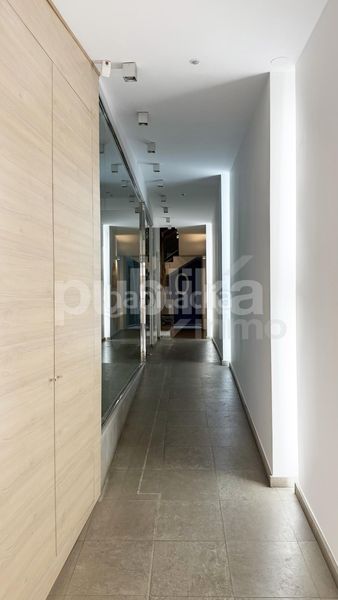 Foto abd9ccd2-5677-4b96-8aa9-815a278724d8. Miete büro in Centro Elche / Elx