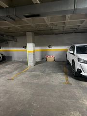 Parking voiture à Calle calle josé grau niñoles 54. Venta de amplia plaza garaje