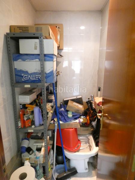 Foto b359bc85-a4fc-49d5-8f34-06dab463cef4. Location local commercial dans Zona Industrial Ripollet