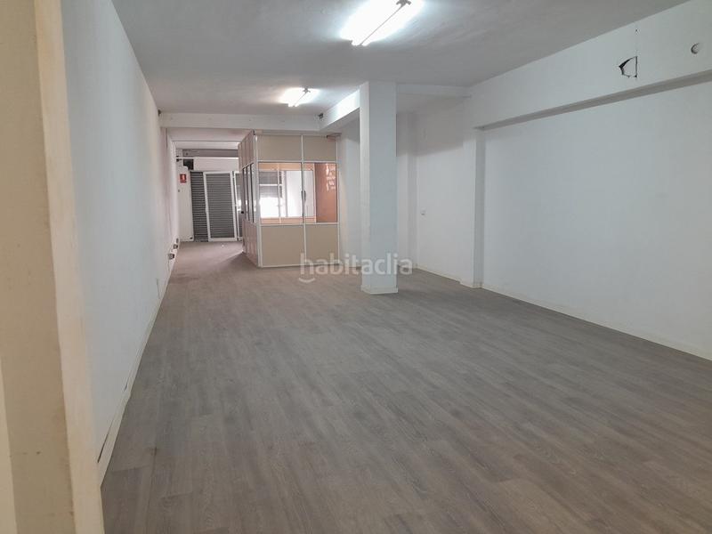 Foto 355e6d51-3357-45e5-bbdf-2c1d1bbb0049. Local comercial en Centre Ripollet