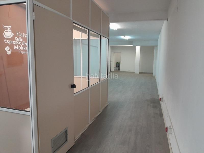 Foto b2b35bc0-eba1-4ce5-b976-9736190f1af5. Local commercial dans Centre Ripollet