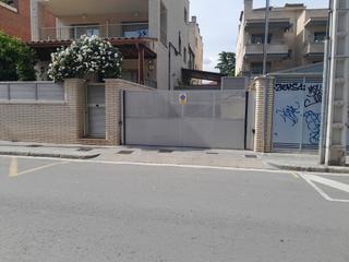 Aparcament cotxe a Santa Maria-Terra Nostra