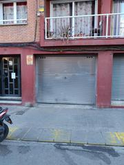 Aparcament cotxe a Ajuntament-Maragall