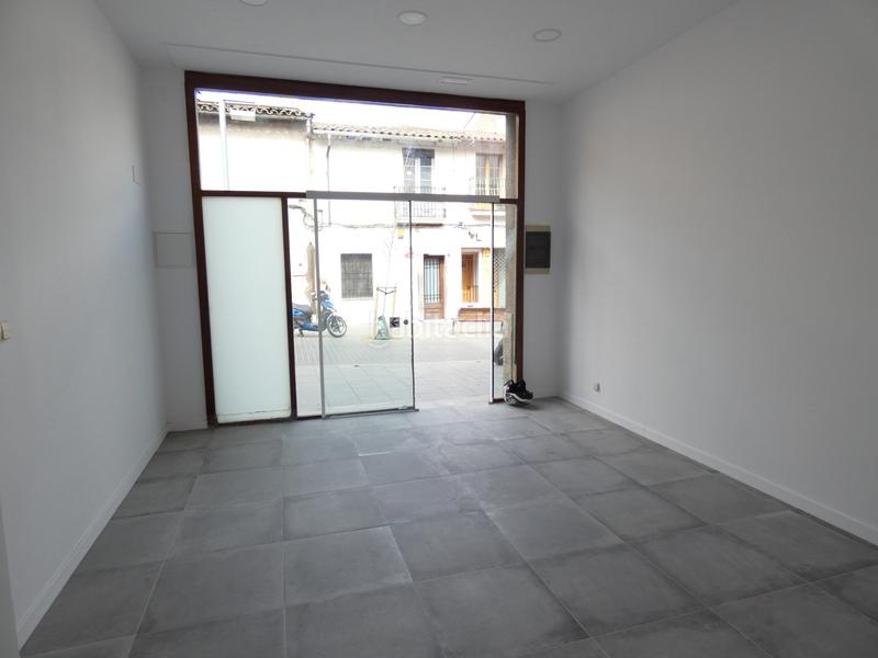Foto aae8a6a3-33f7-47b1-b572-c49145462a3a. Alquiler local comercial en Sant Ramón Cerdanyola del Vallès