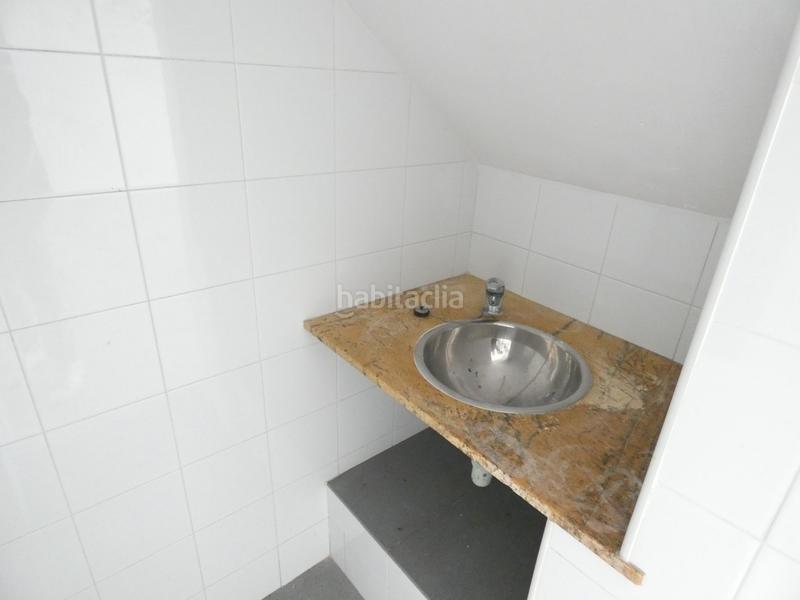 Foto f5fbf328-a244-4b24-9ca1-2d4819b7c9f6. Location local commercial dans Sant Ramón Cerdanyola del Vallès