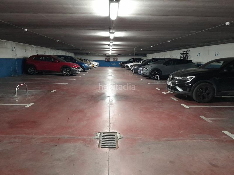 Foto c99f6d7b-efc7-456b-b984-8ac77f7306b1. Autoparkplatz in Font Pudenta Montcada i Reixac