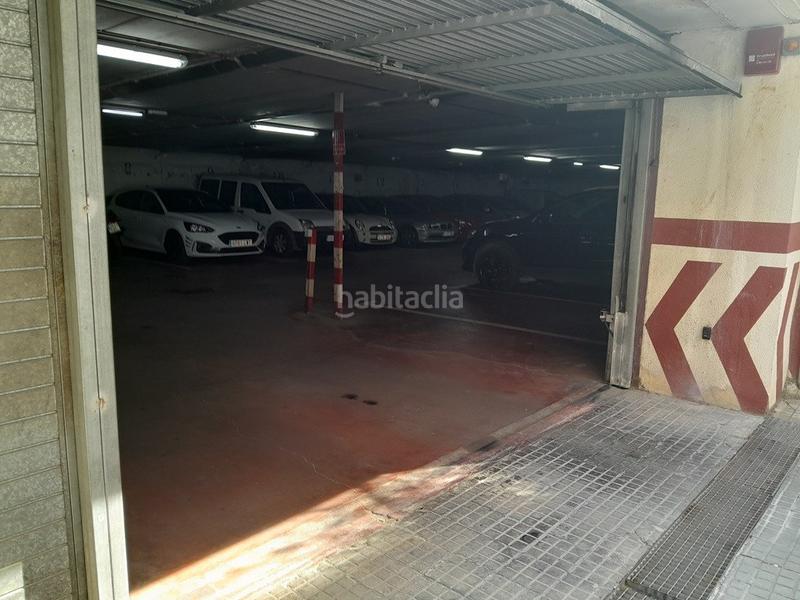 Foto d6c9b35a-cdb9-42a9-be87-8824c6e18581. Autoparkplatz in Font Pudenta Montcada i Reixac