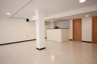 Local commercial à Montcada Centre - La Ribera