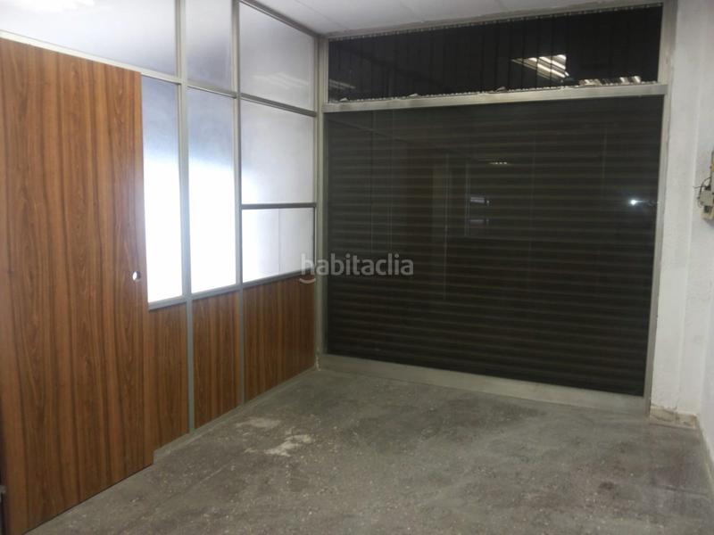Foto 00591b0d-fe08-49a6-b357-b81a4349d57f. Local comercial en Pont Vell Ripollet