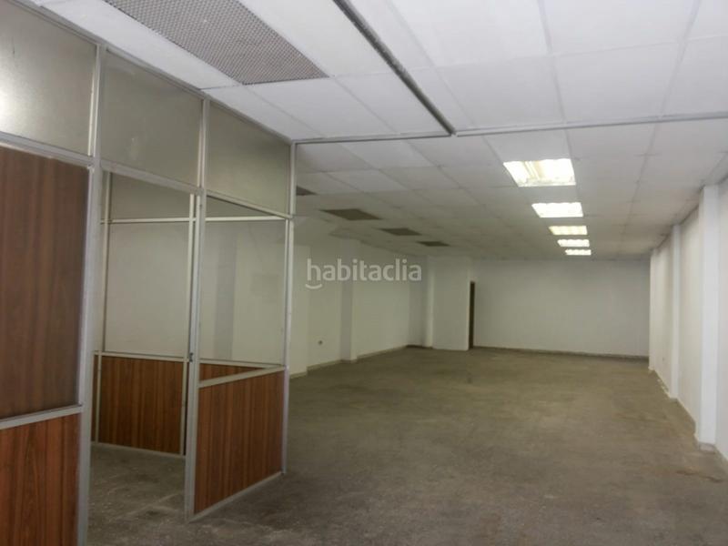 Foto c8d38988-cae6-4cfa-82d2-15aa1cb65d26. Local comercial en Pont Vell Ripollet