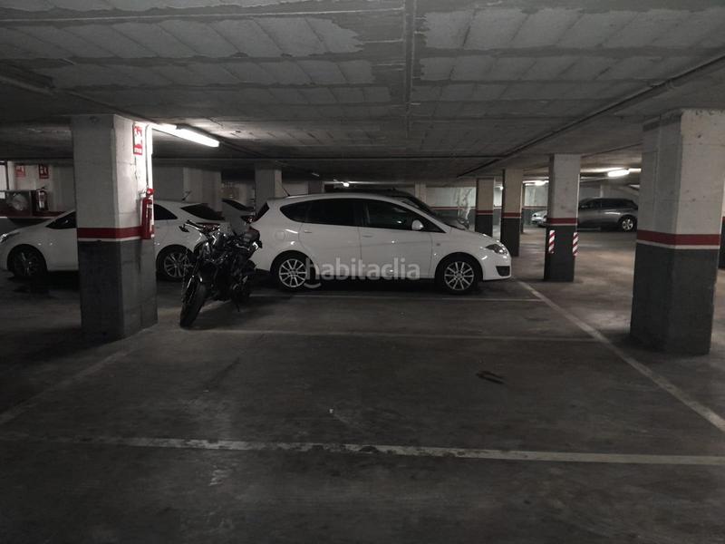 Foto 8922fcac-683f-40f3-b3e5-f436512bfd2a. Parking coche en Centre Ripollet