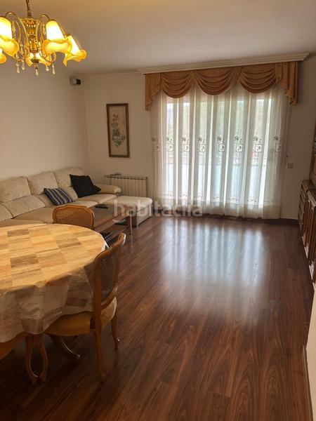Foto 9942f9db-bac7-439e-884d-21e983953432. Etagenwohnung mit heizung parking pool in Can Clos-Pinetons Ripollet