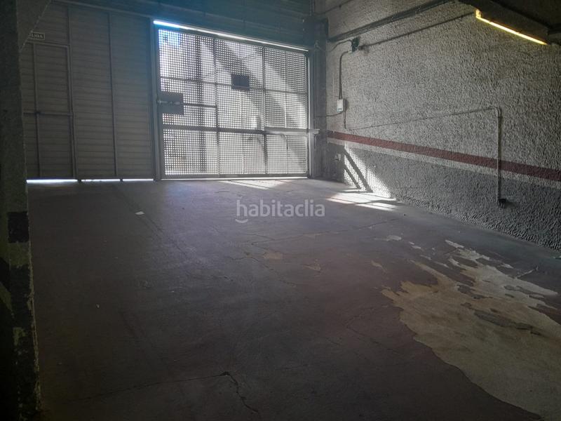 Foto db342f00-960b-4681-8e2c-92b83552ca89. Autoparkplatz in Can Clos-Pinetons Ripollet