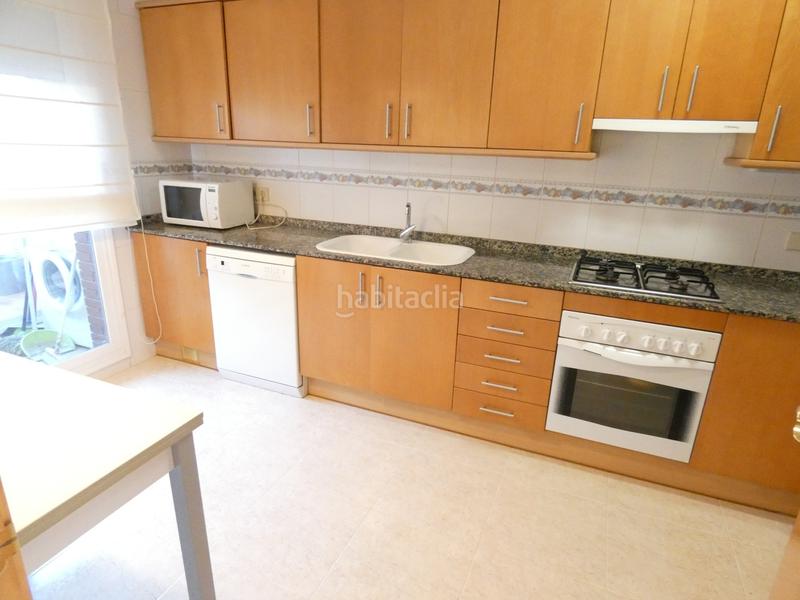 Foto 41f193cb-080e-414f-a154-34f7bc24f0b2. Rent duplex with heating pool in Canaletes - Turonet Cerdanyola del Vallès