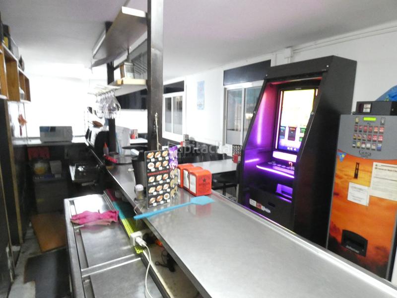 Foto bc22e0b5-d956-49ff-9707-2a9c7f013774. Rent business premise in Catalunya - Fontetes Cerdanyola del Vallès