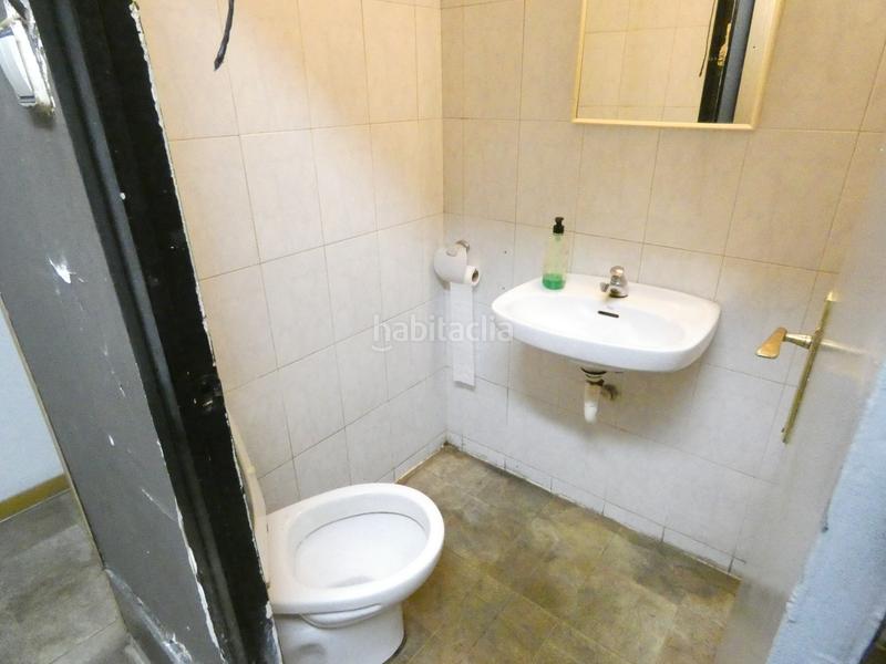 Foto b2e425bc-6c39-4ce5-bfd6-1e8f8765f578. Pas-de-porte local commercial dans Catalunya - Fontetes Cerdanyola del Vallès