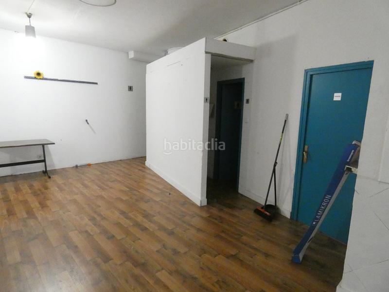 Foto 81234c9b-5af0-4ce7-b33f-7b519a71058c. Location local commercial dans Casc Antic Ripollet